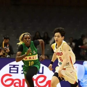 米乐体育官网-漂亮！中国女篮轻取开门红，三塔炸裂，杨舒予觉醒，王思雨太稳了