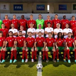 米乐体育官网-葡萄牙公布欧洲杯全家福  飞抵布达佩斯备战首战